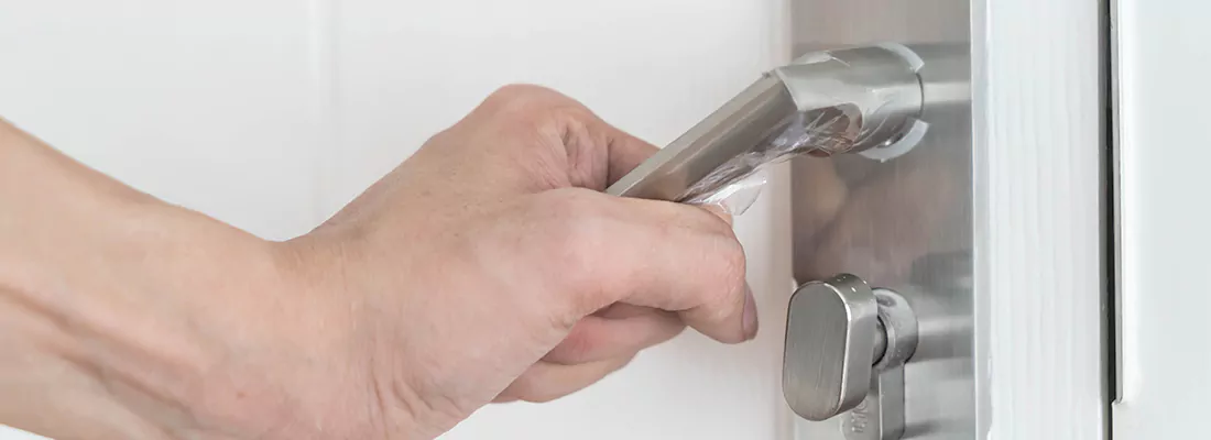 Expert Garage Door Opener Repair and Installation in Jacksonville Beach, FL